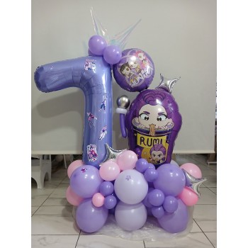 Композиція з повітряних кульок на 7 років Хантрікс Румі Huntrix Rumi Композиція з повітряних кульок на 7 років Хантрікс Румі Huntrix Rumi