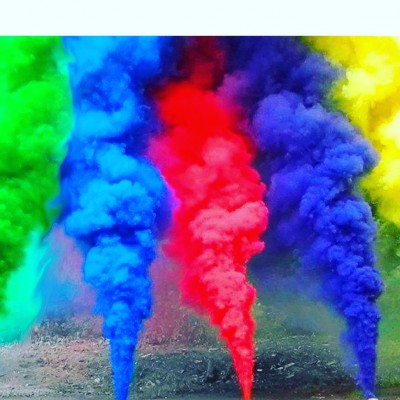Кольоровий дим ( димова шашка) - smoke bombs. Кольоровий дим ( димова шашка) - smoke bombs.